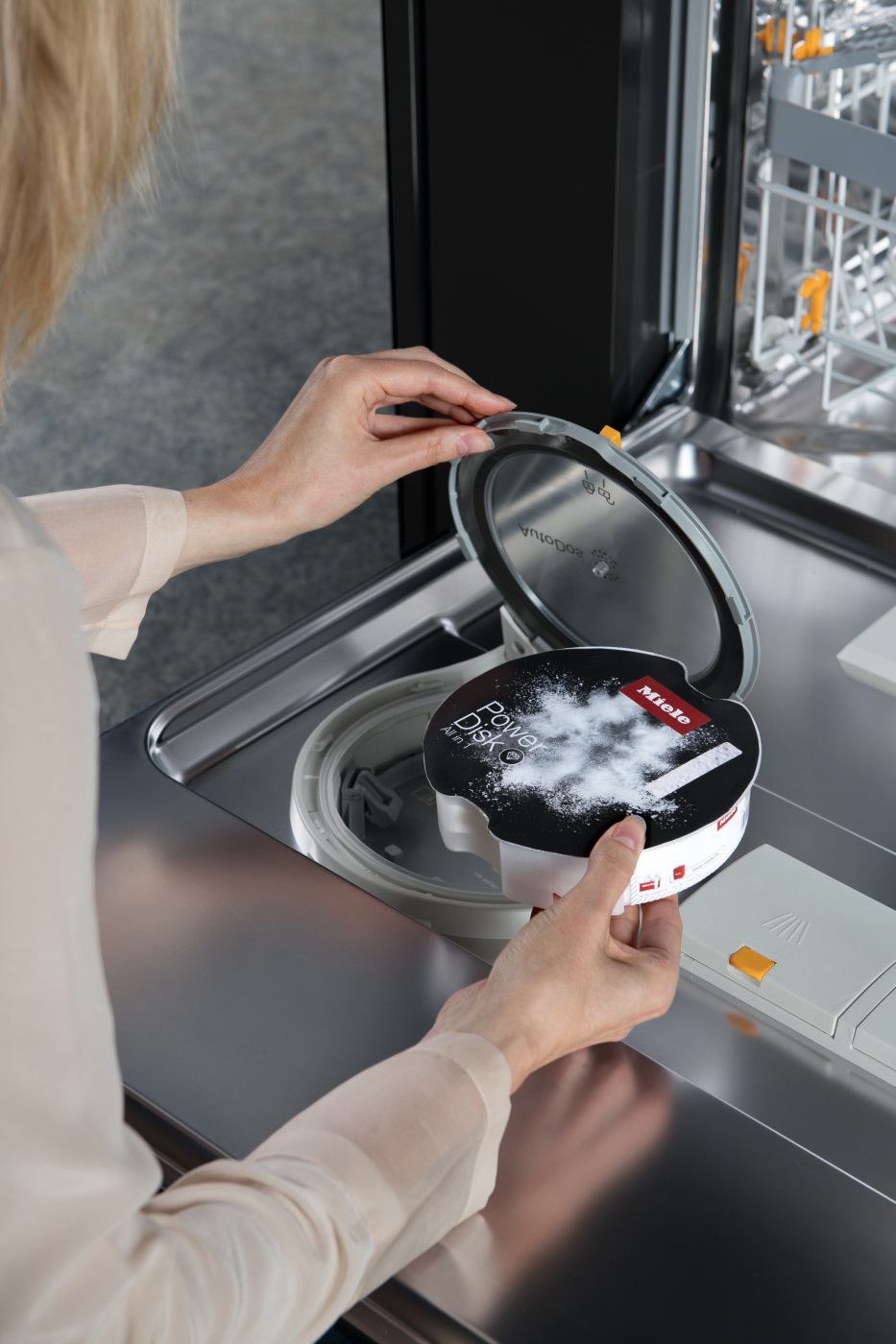 Arts Ménagers vous présente le lave-vaisselle autonome « G 7000 » de Miele